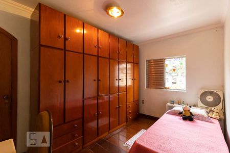 Casa à venda com 178m², 3 quartos e 2 vagasQuarto 3