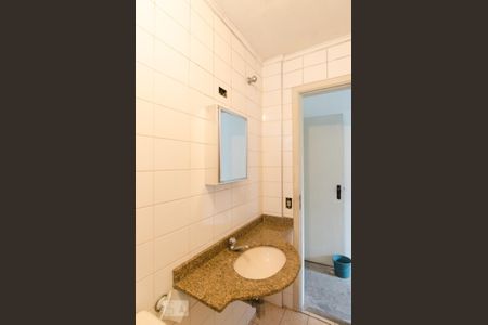 Apartamento à venda com 105m², 3 quartos e 2 vagasBanheiro da suíte