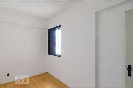 Apartamento à venda com 105m², 3 quartos e 2 vagasQuarto 3