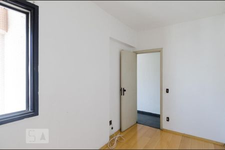 Apartamento à venda com 105m², 3 quartos e 2 vagasQuarto 3