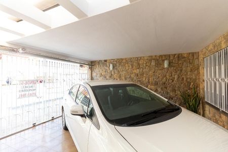 Casa à venda com 180m², 3 quartos e 2 vagas Casa à venda com 180m², 3 quartos e 2 vagasGaragem