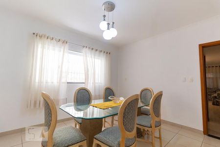 Casa à venda com 180m², 3 quartos e 2 vagas Casa à venda com 180m², 3 quartos e 2 vagasSala de Jantar