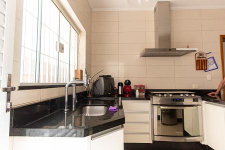 Casa à venda com 180m², 3 quartos e 2 vagas Casa à venda com 180m², 3 quartos e 2 vagasCozinha