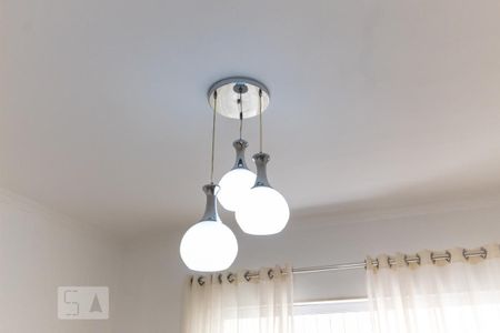 Casa à venda com 180m², 3 quartos e 2 vagas Casa à venda com 180m², 3 quartos e 2 vagasDetalhe Sala