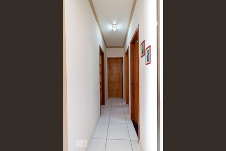 Corredor de apartamento para alugar com 3 quartos, 67m² em Macedo, Guarulhos