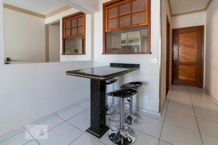 Sala - mesa e banquetas de apartamento para alugar com 3 quartos, 67m² em Macedo, Guarulhos