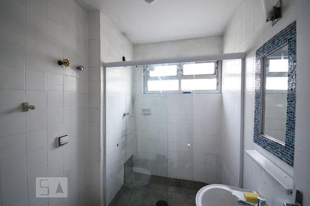 Banheiro de apartamento à venda com 1 quarto, 58m² em Sumarezinho, São Paulo