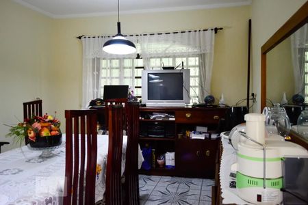 Casa à venda com 240m², 3 quartos e 4 vagasSala de Jantar Vista Ampla