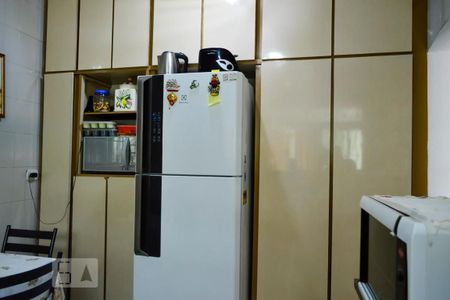 Casa à venda com 240m², 3 quartos e 4 vagasCozinha - Armários