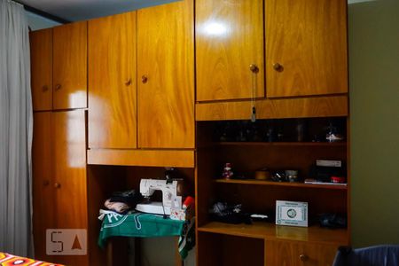 Casa à venda com 240m², 3 quartos e 4 vagasQuarto 3 - Armários