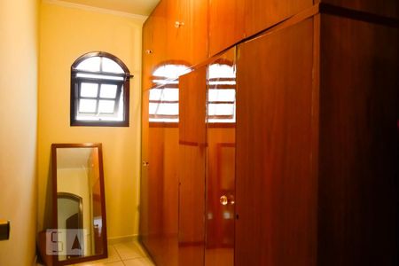 Casa à venda com 240m², 3 quartos e 4 vagasQuarto 1 Closet