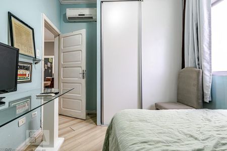 1º Dormitório suíte de apartamento para alugar com 3 quartos, 100m² em Centro, Curitiba