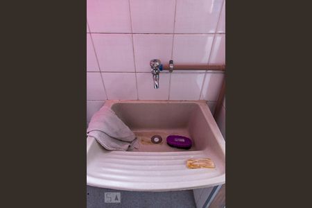 Apartamento para alugar com 75m², 3 quartos e 1 vagaÁrea de Serviço