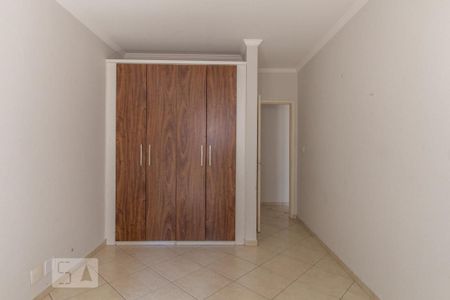 Casa à venda com 390m², 6 quartos e 4 vagasQuarto 5