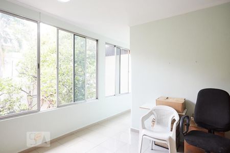 Casa à venda com 269m², 4 quartos e 4 vagas Casa à venda com 269m², 4 quartos e 4 vagasEscritório 1