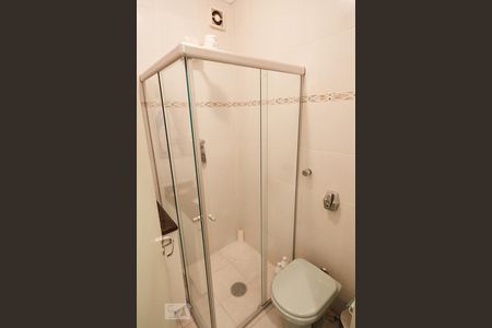 Casa à venda com 269m², 4 quartos e 4 vagas Casa à venda com 269m², 4 quartos e 4 vagasBanheiro 3