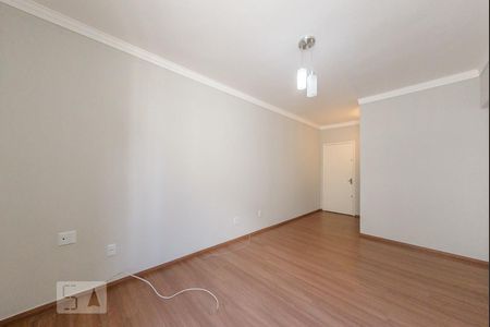 Sala de apartamento para alugar com 3 quartos, 70m² em Jardim Proença, Campinas