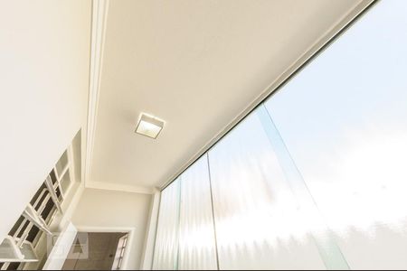 Apartamento à venda com 70m², 3 quartos e 1 vagaÁrea de Serviço