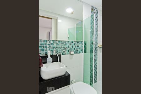 Casa à venda com 230m², 4 quartos e 3 vagas Casa à venda com 230m², 4 quartos e 3 vagasBanheiro de Serviço