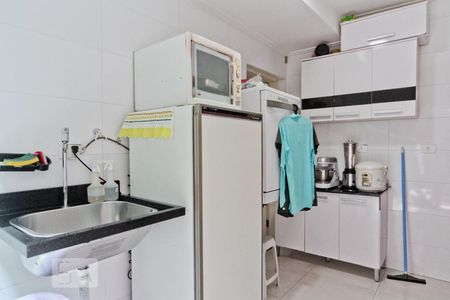 Casa à venda com 230m², 4 quartos e 3 vagas Casa à venda com 230m², 4 quartos e 3 vagasÁrea de Serviço