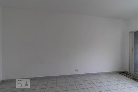 Quarto de casa para alugar com 1 quarto, 40m² em Vila das Merces, São Paulo