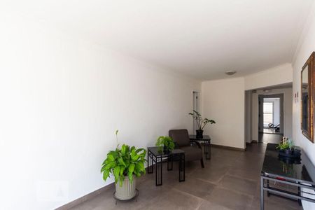 Apartamento para alugar com 55m², 2 quartos e 1 vagaHall social