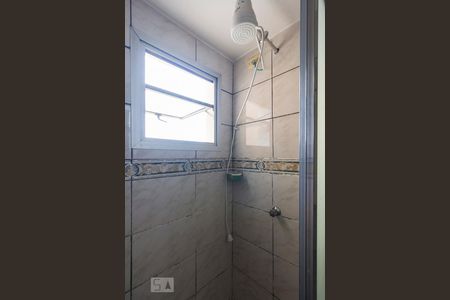 Banheiro Social de apartamento para alugar com 2 quartos, 55m² em Vila Mira, São Paulo