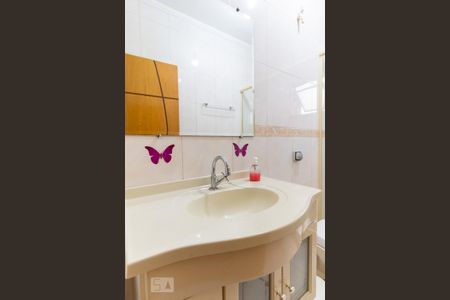 Casa para alugar com 180m², 2 quartos e 1 vaga Casa para alugar com 180m², 2 quartos e 1 vagaBanheiro