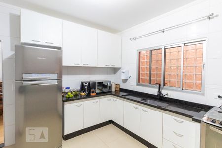 Casa para alugar com 180m², 2 quartos e 1 vaga Casa para alugar com 180m², 2 quartos e 1 vagaCozinha