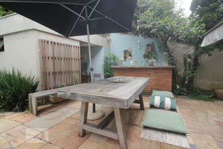 Casa à venda com 500m², 5 quartos e 7 vagasÁrea Externa