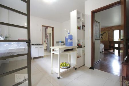 Casa à venda com 500m², 5 quartos e 7 vagasCozinha
