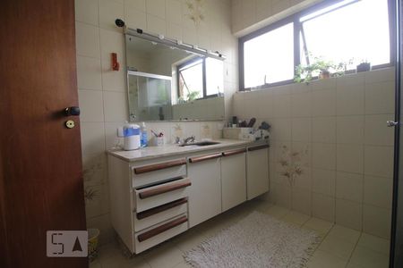 Casa à venda com 500m², 5 quartos e 7 vagasBanheiro