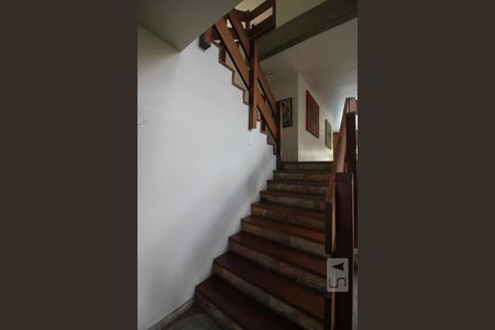 Escadas de casa à venda com 5 quartos, 500m² em Cidade Jardim, São Paulo