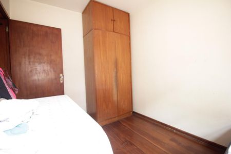 Casa à venda com 500m², 5 quartos e 7 vagasQuarto de Serviço