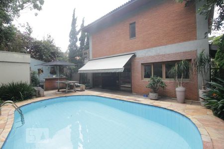 Casa à venda com 500m², 5 quartos e 7 vagasÁrea Externa