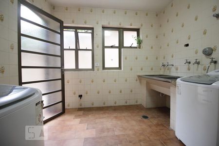 Casa à venda com 500m², 5 quartos e 7 vagasÁrea de Serviço