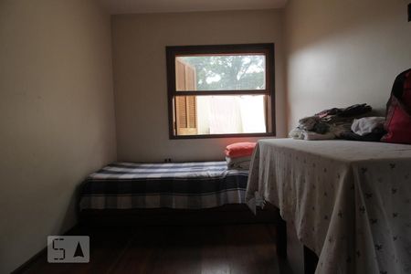 Casa à venda com 500m², 5 quartos e 7 vagasQuarto de Serviço