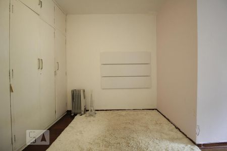 Casa à venda com 500m², 5 quartos e 7 vagasSuíte 1
