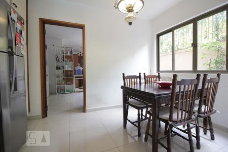Casa à venda com 500m², 5 quartos e 7 vagasCopa