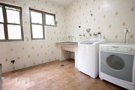 Casa à venda com 500m², 5 quartos e 7 vagasÁrea de Serviço