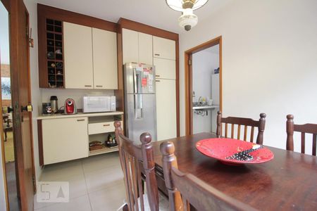 Casa à venda com 500m², 5 quartos e 7 vagasCopa