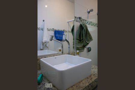 Casa à venda com 270m², 5 quartos e sem vagaBanheiro 1