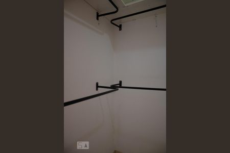 Casa à venda com 270m², 5 quartos e sem vagaCasa 2