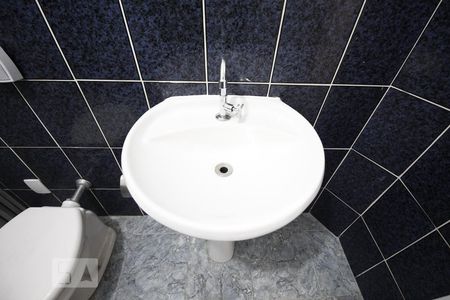 Apartamento à venda com 65m², 2 quartos e sem vagaBanheiro