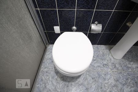 Apartamento à venda com 65m², 2 quartos e sem vagaBanheiro