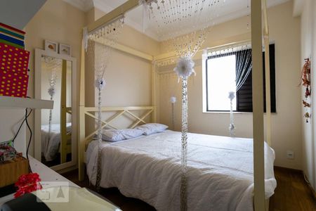 Apartamento à venda com 280m², 4 quartos e 4 vagas Apartamento à venda com 280m², 4 quartos e 4 vagasQuarto 1