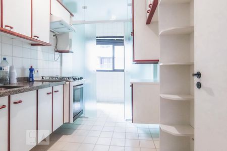 Apartamento à venda com 90m², 3 quartos e 2 vagasCozinha