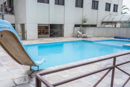 Apartamento à venda com 90m², 3 quartos e 2 vagasÁrea comum - Piscina
