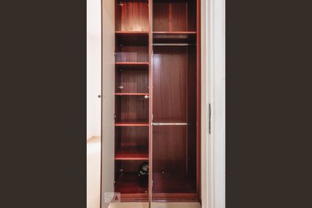 Quarto Suíte - Armários de apartamento à venda com 3 quartos, 90m² em Alphaville Industrial, Barueri