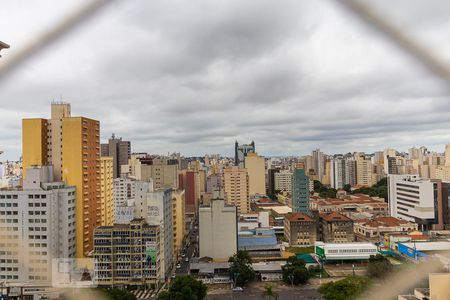 Vista da sacada de apartamento à venda com 3 quartos, 103m² em Bosque, Campinas